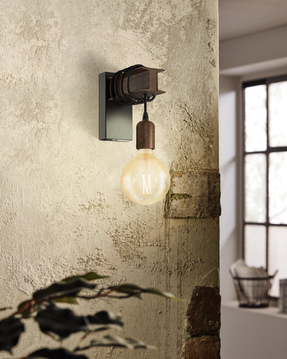 4.5W E27 LED G125 globe amber GLOBES