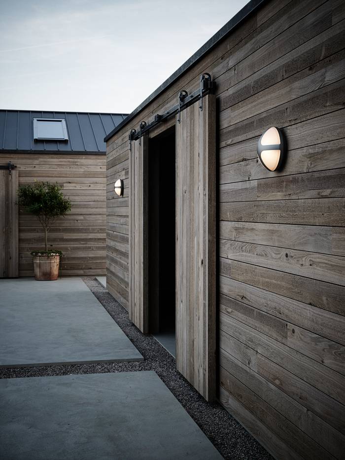 Cross | Wall Light | Black/Gold BUNKER