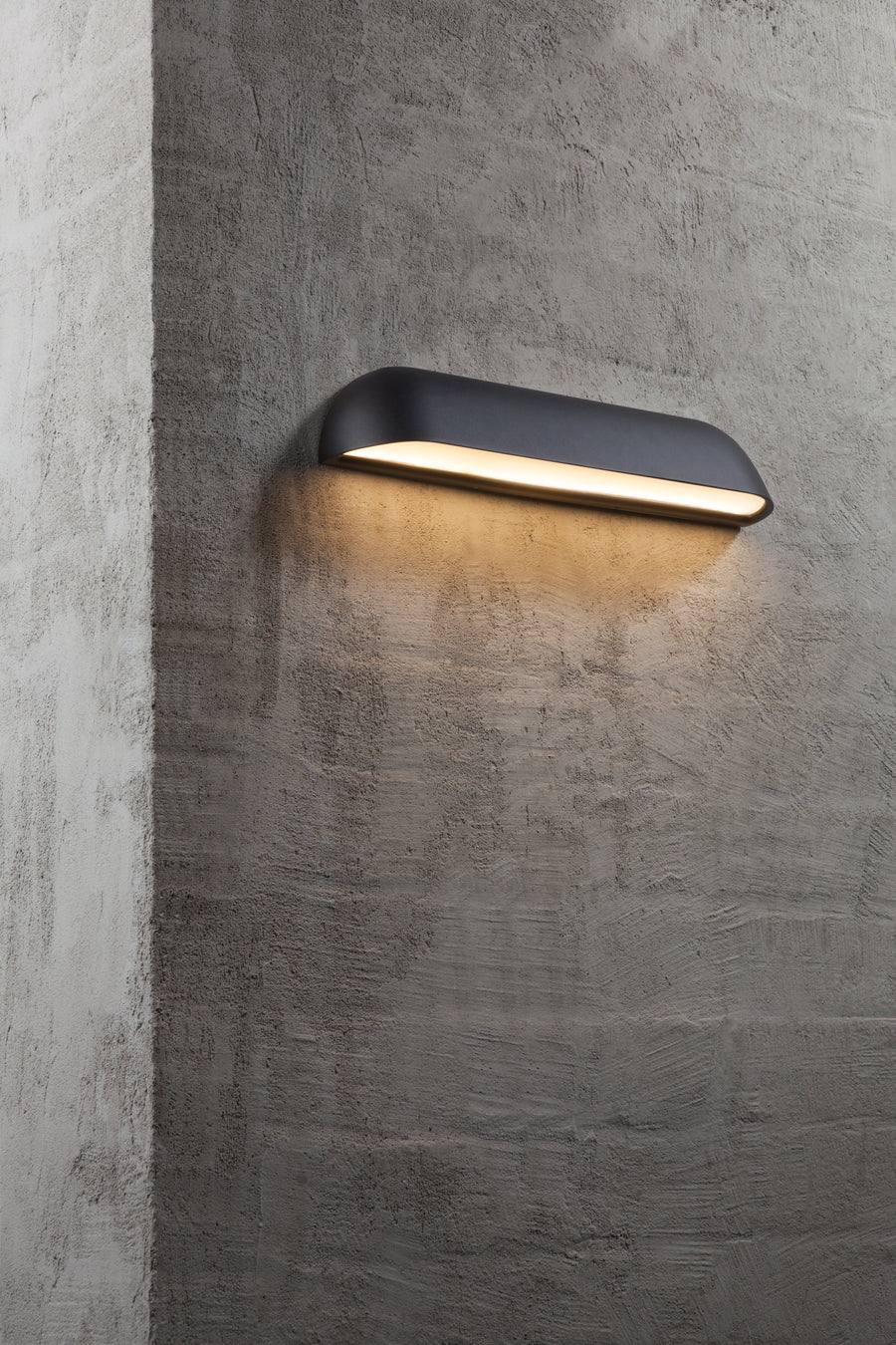Front 36 Wall light Black WALL LIGHT