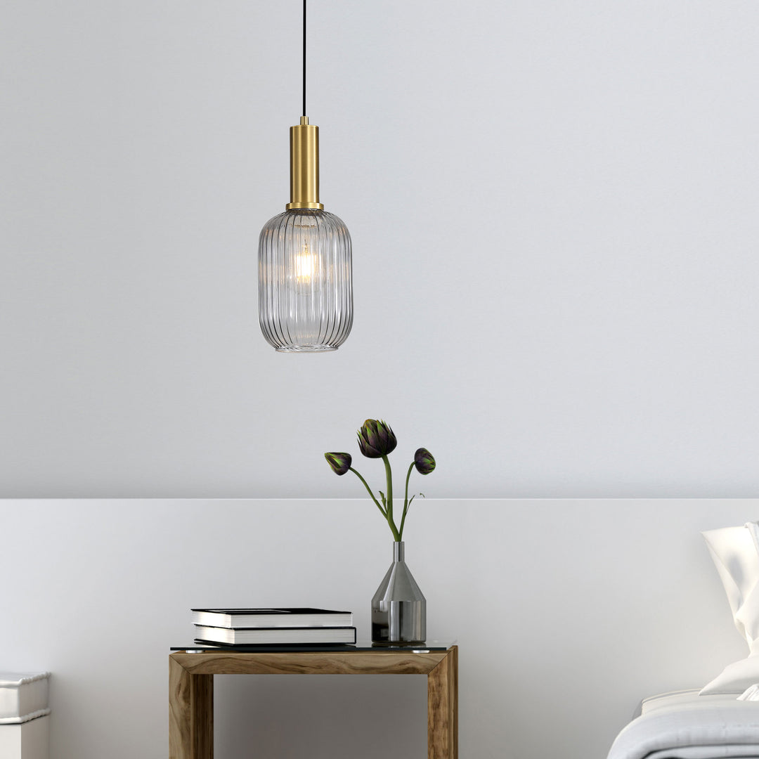 LUXE.130 Ribbed Glass Pendant Pendant