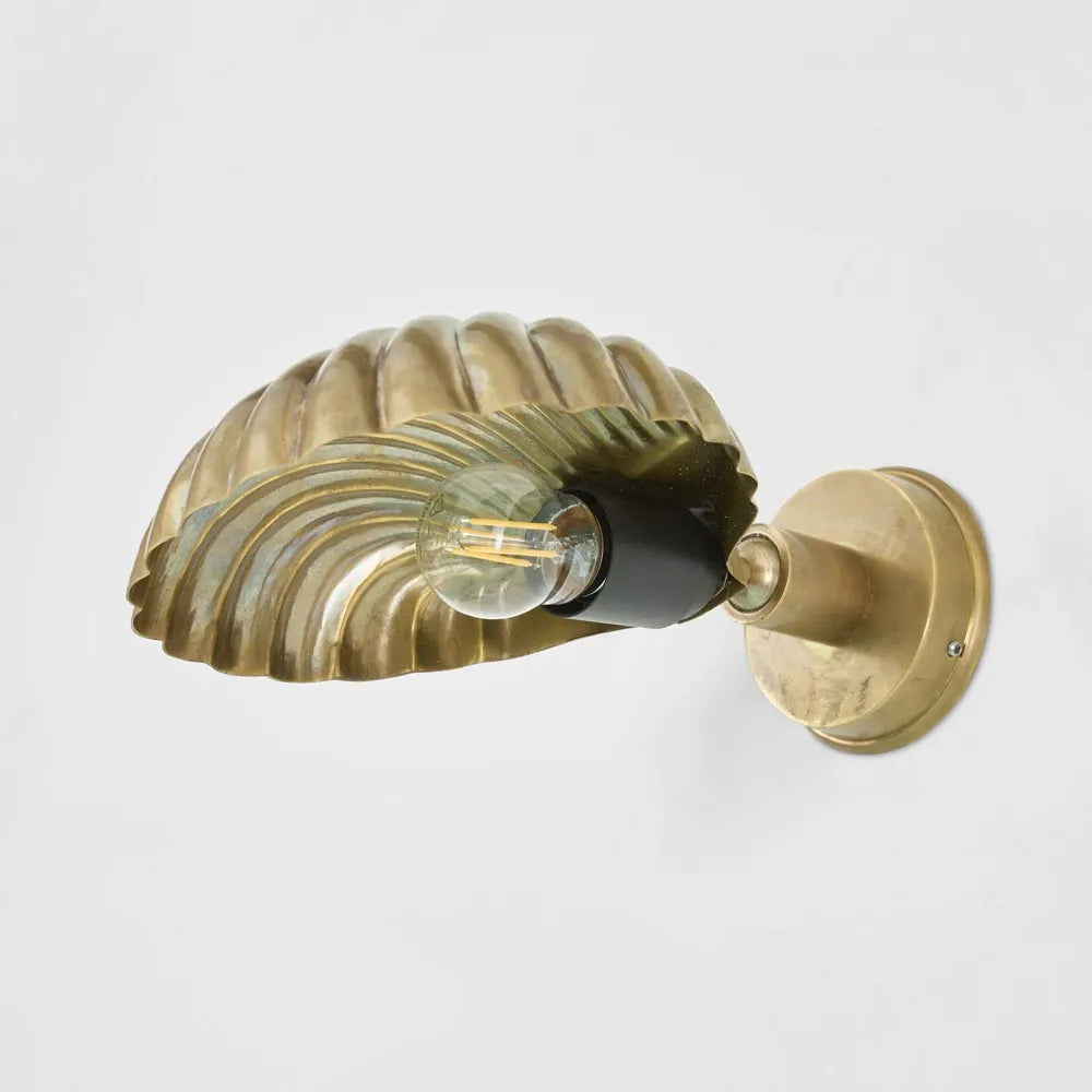 Oliver Wall Light Antique Brass WALL LIGHT