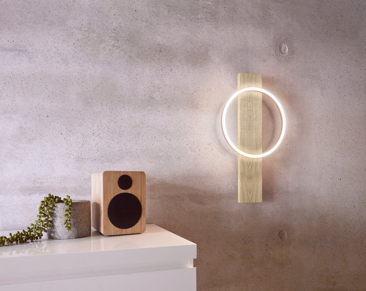 BOYAL wall light