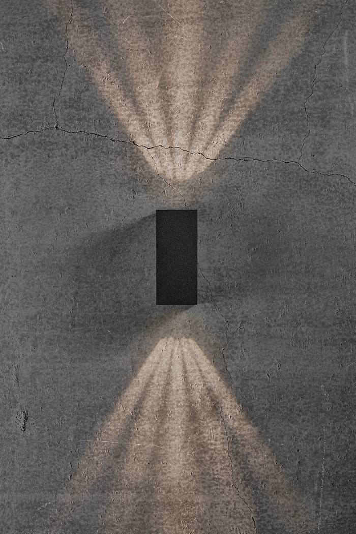 Asbol Kubi | Wall Light | Black