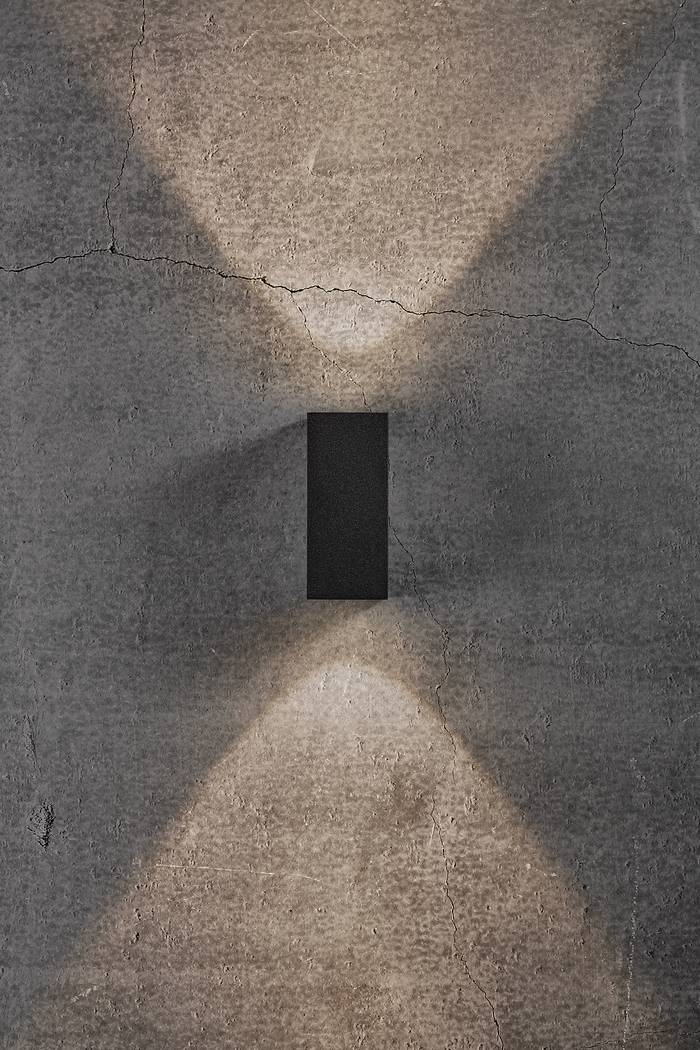 Asbol Kubi | Wall Light | Black