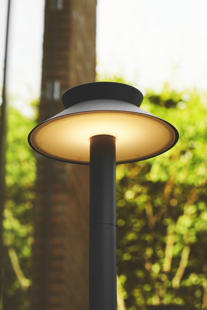 Justina Garden | Solar Light Solar Wall Light