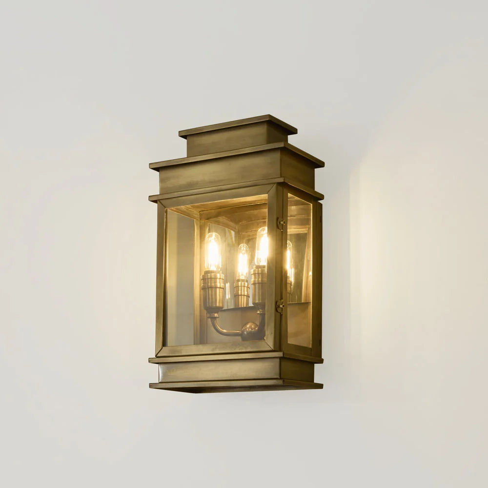 Regal Outdoor Wall Light 23cm