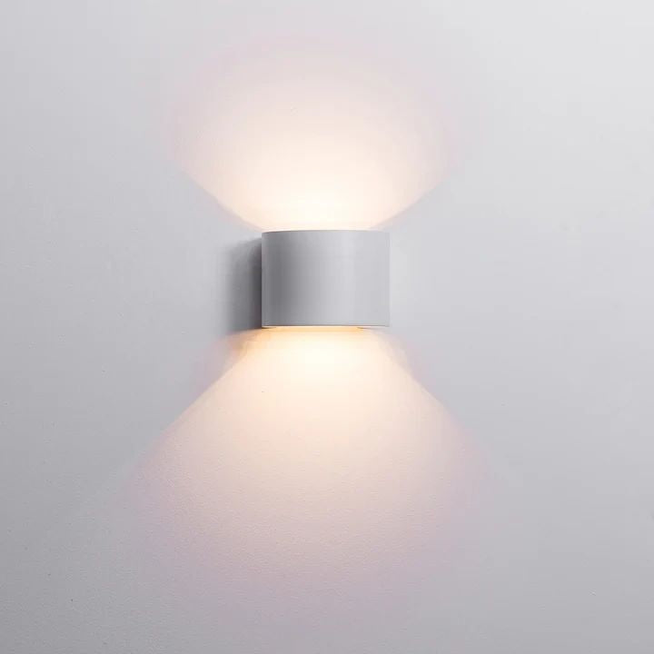 HV3658T- Versa Round Up & Down Wall Light