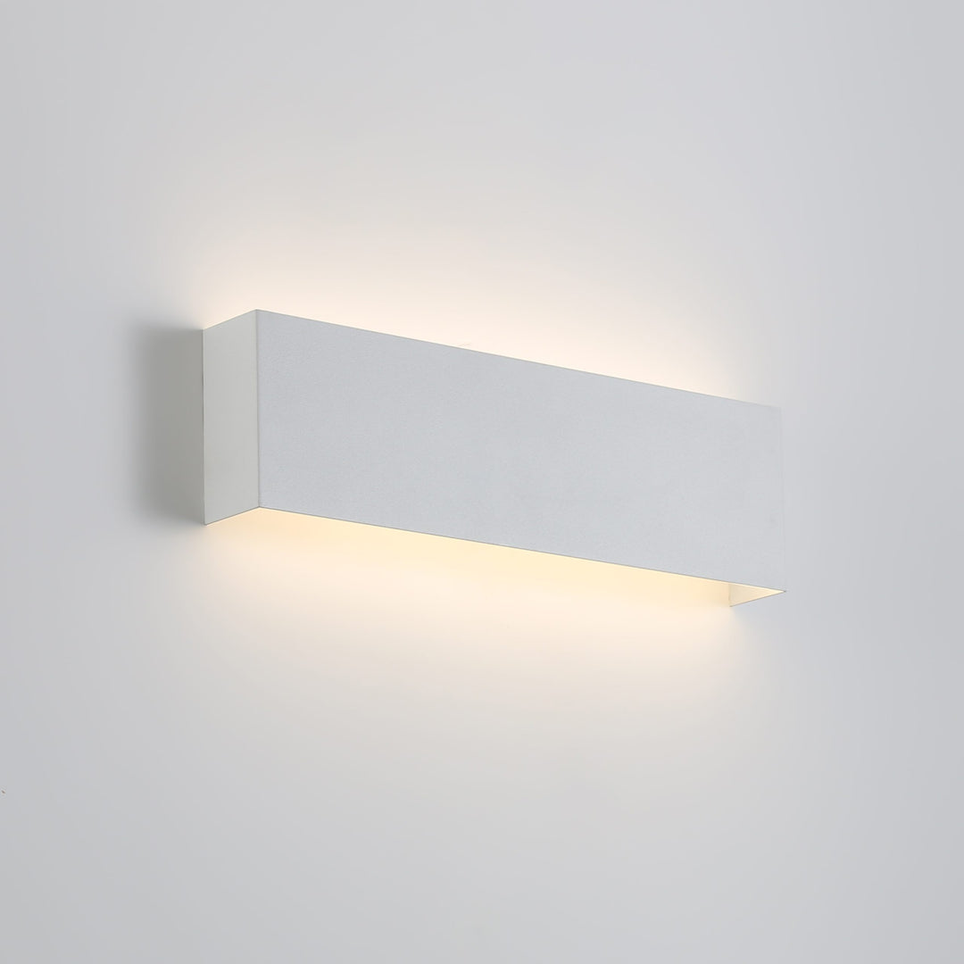 RAFTER.30 Tri-Colour LED Wall Light