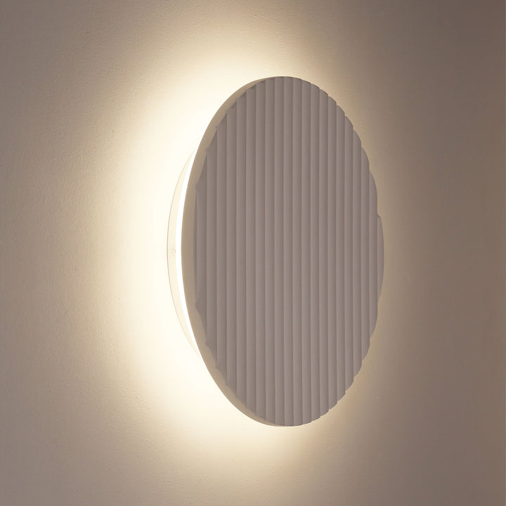 DOT.20/DOT.25 SCALLOPED PLASTER Tri-Colour LED Wall Light
