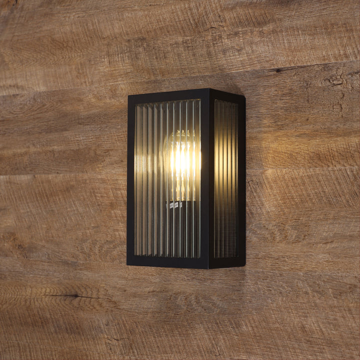CHICAGO 1 Light Reeded glass outdoor wall light