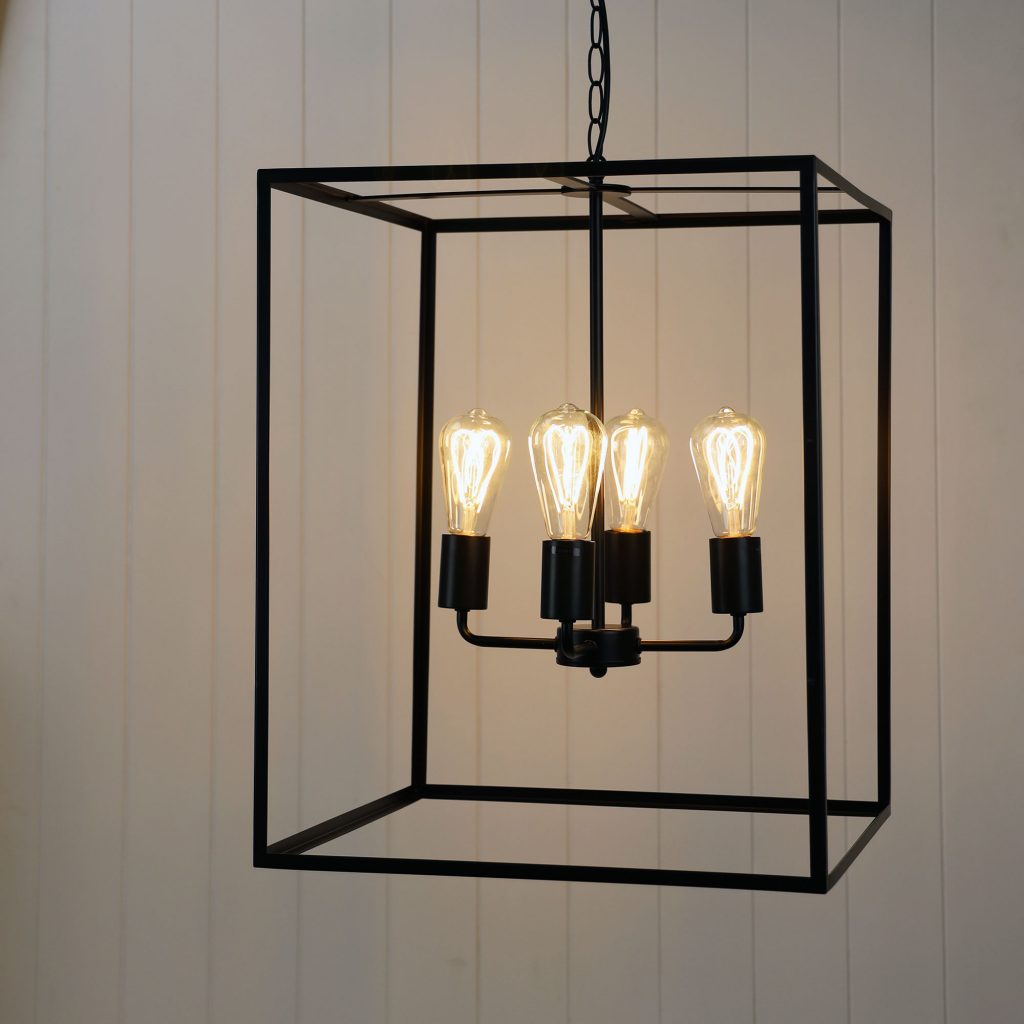 HAMPTON 4 Light Classic Metal Pendant