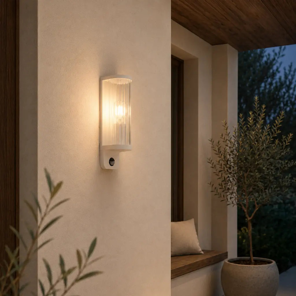 THIRLO EXTERIOR SENSOR WALL LIGHT