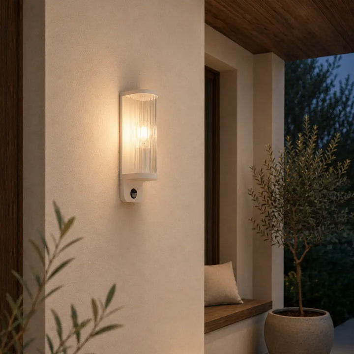 THIRLO EXTERIOR SENSOR WALL LIGHT