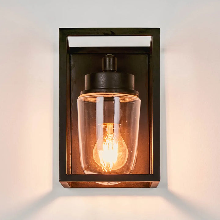 Wellington Outdoor Wall Light
