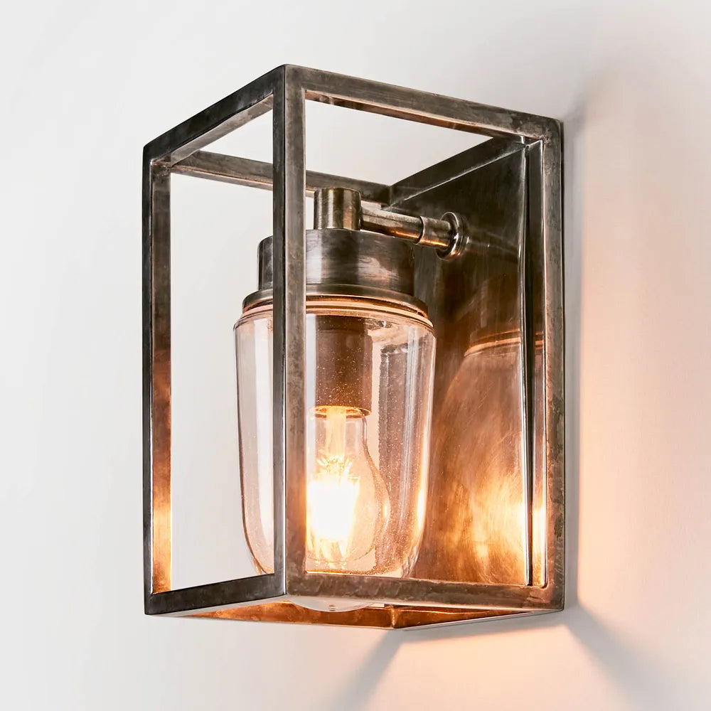 Wellington Outdoor Wall Light